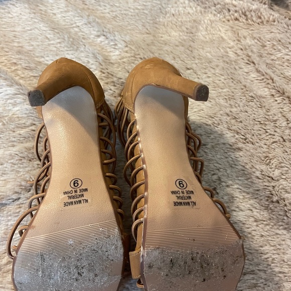 Cute strappy sandals (heels) - Picture 6 of 6